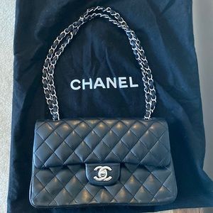 Chanel Classic Double Flap Handbag